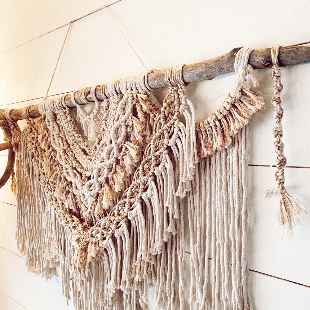 LUCCA: Macrame Wall Hanging